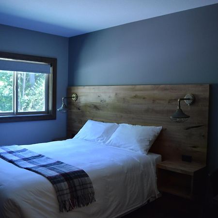 Sasquatch Inn Harrison Mills Extérieur photo